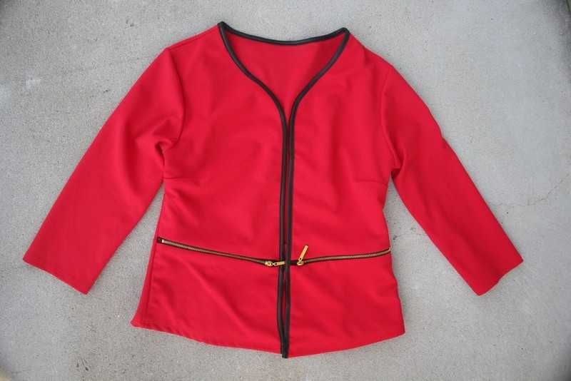Czerwony cienki żakiet
