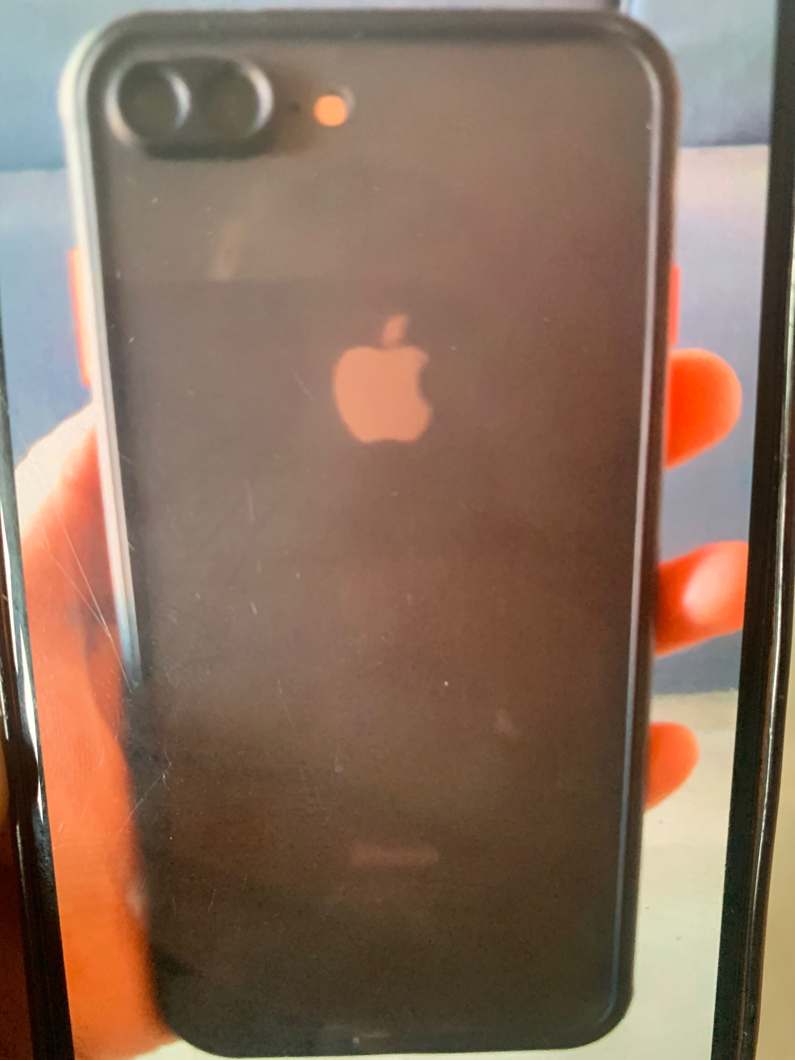 Sprzedam iPhone 8 Plus
