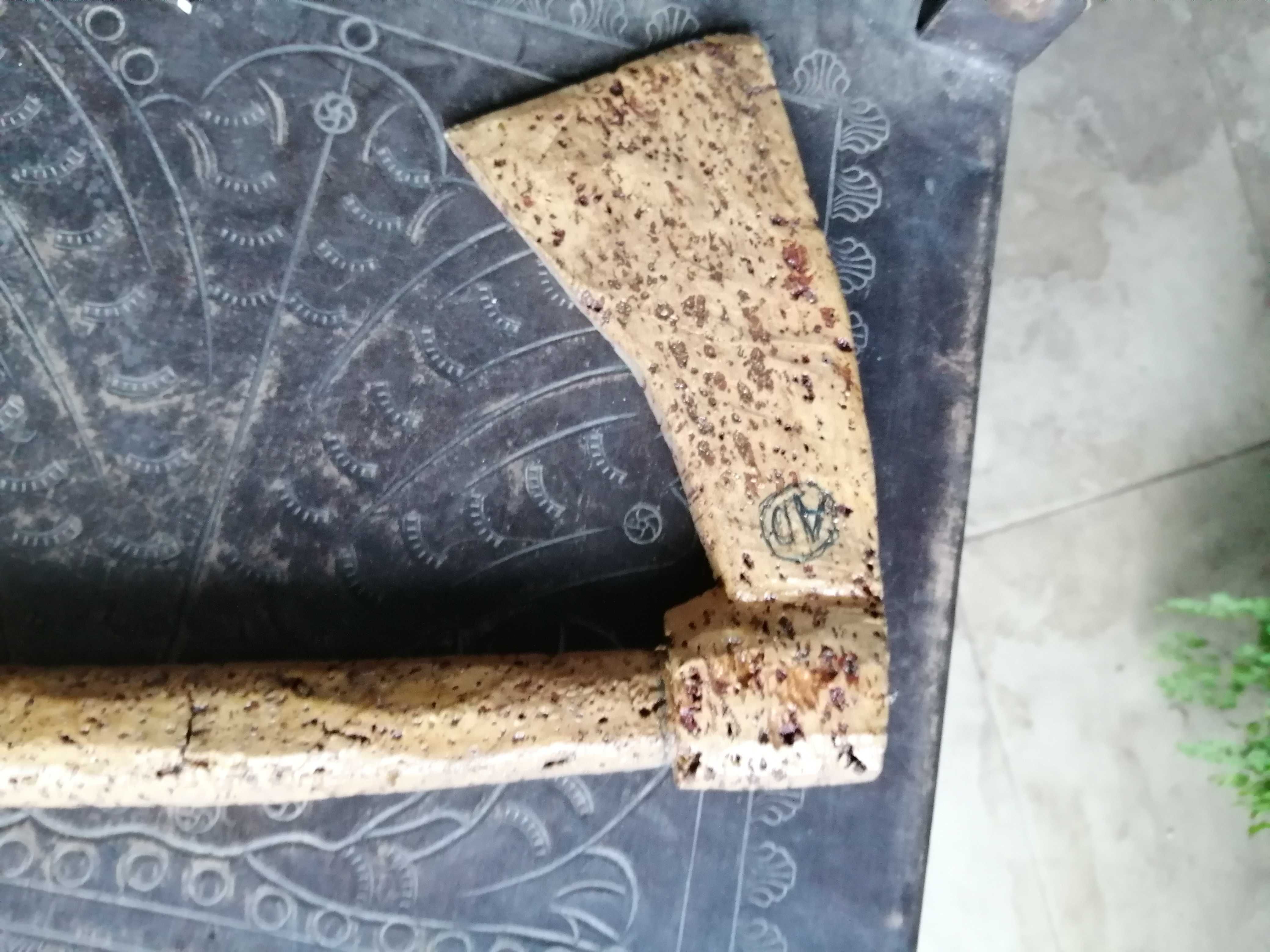 machado em cortiça