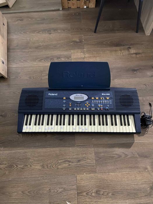 Keyboard Roland em - 10