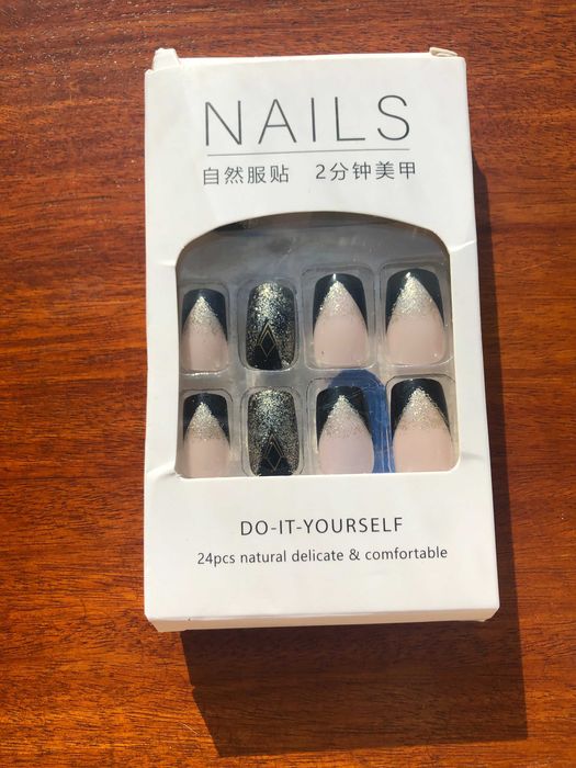 Unhas postiças novas