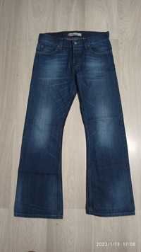 Spodnie jeans levis 512. W30L30