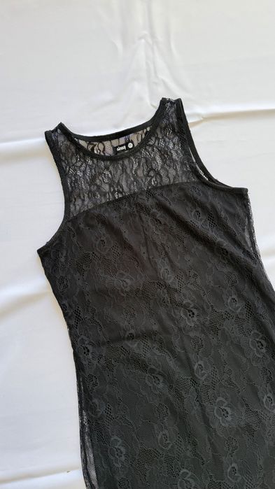 Sukinka mini obcisla body con czarna koronkowa, Sinsay rozm. M