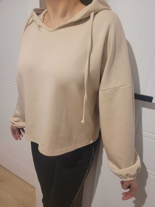Bluza firmy Pieces r. 38 kremowy beż z kapturem