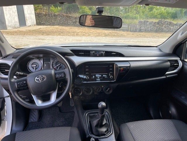 Toyota Hilux 2.4 D-4D 4WD CD CM