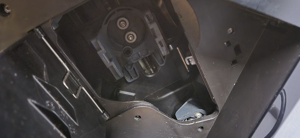 Ekspres ciśnieniowy DeLonghi ECAM23.460.B Cappuccino – czarny