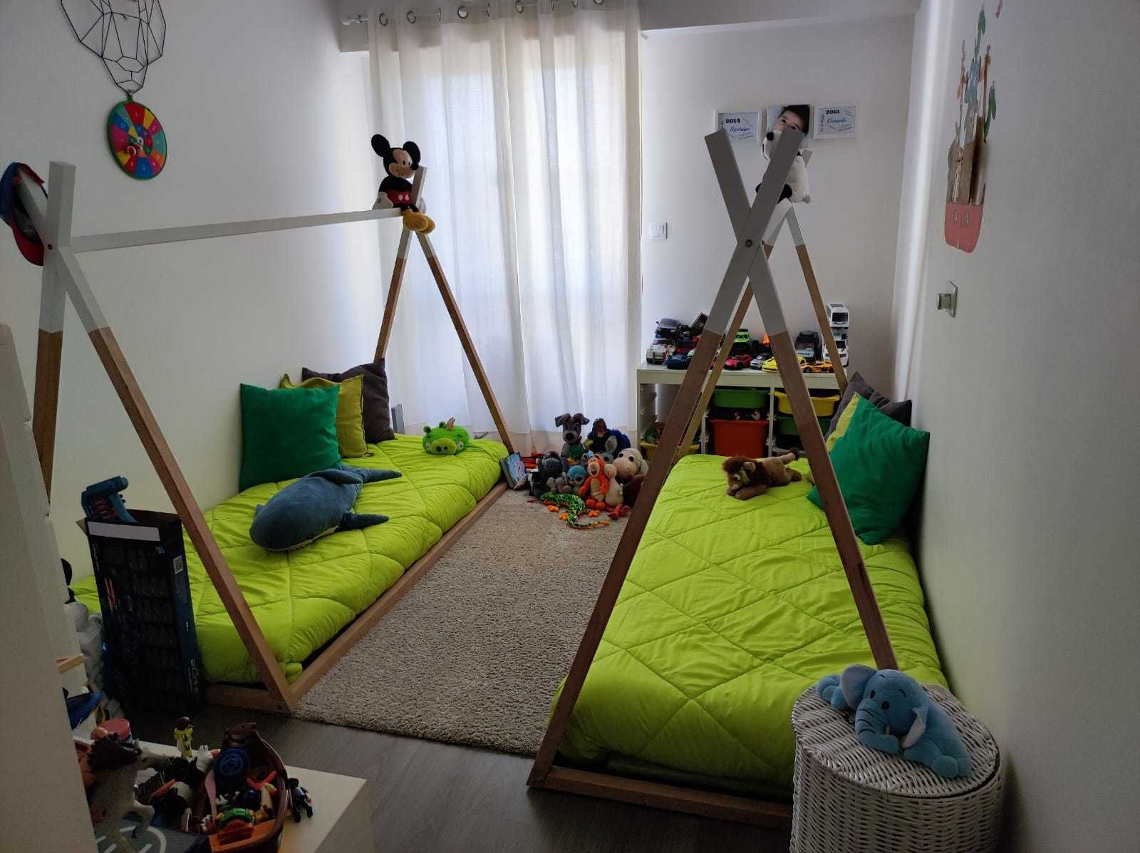 Duas camas Tipi Montessori 90×200 Natural/Branco