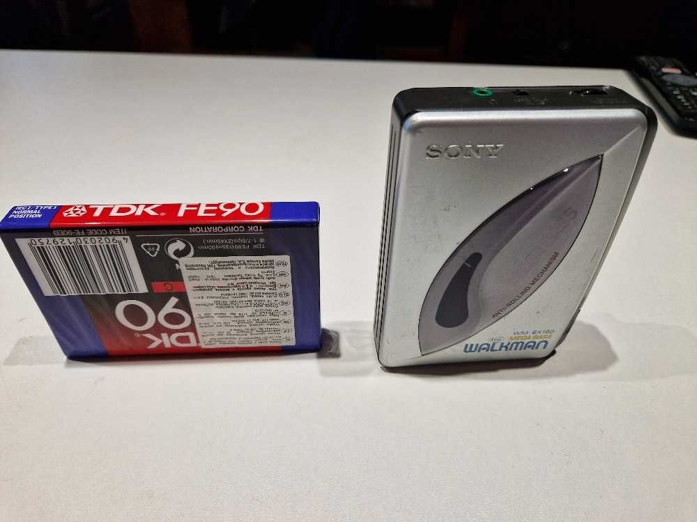 Walkman SONY WM-EX190 oraz kaseta TDK FE90