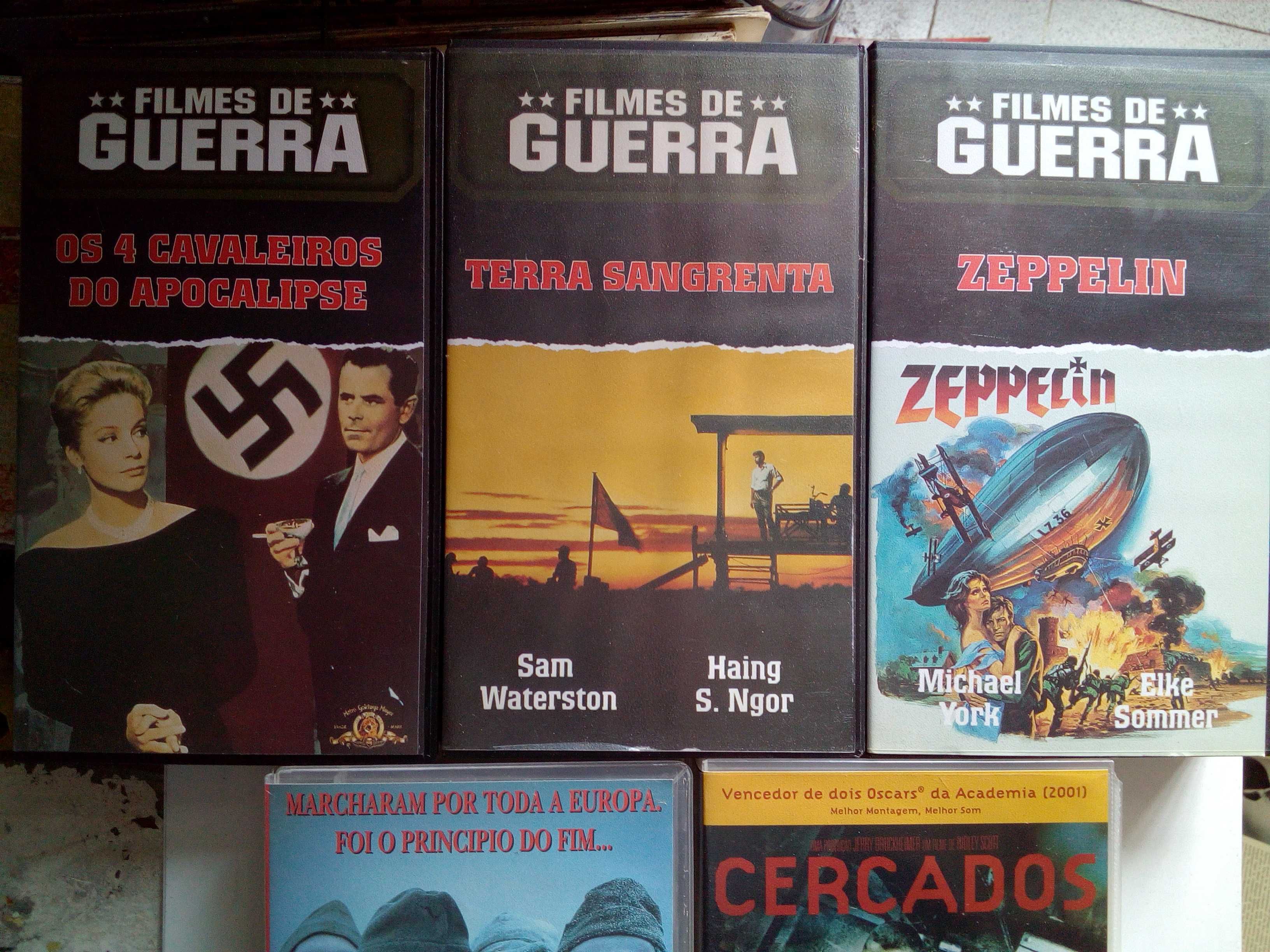 17 cassetes VHS sobre guerras