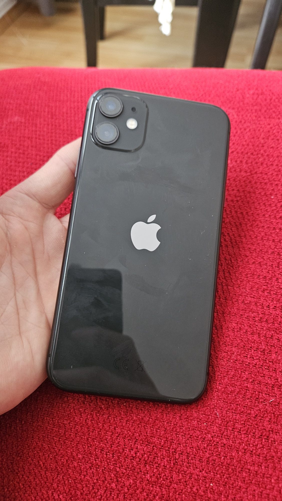 iPhone 11 64gb używany kilka dni