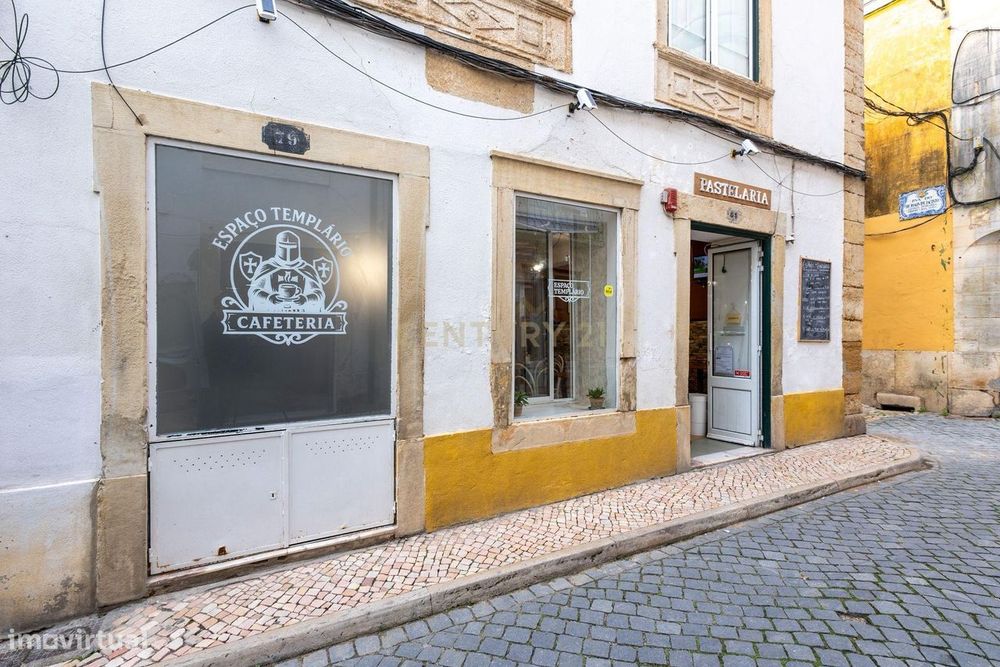 Espaço Comercial Atraente no Centro Histórico de Tomar, cidade dos Tem