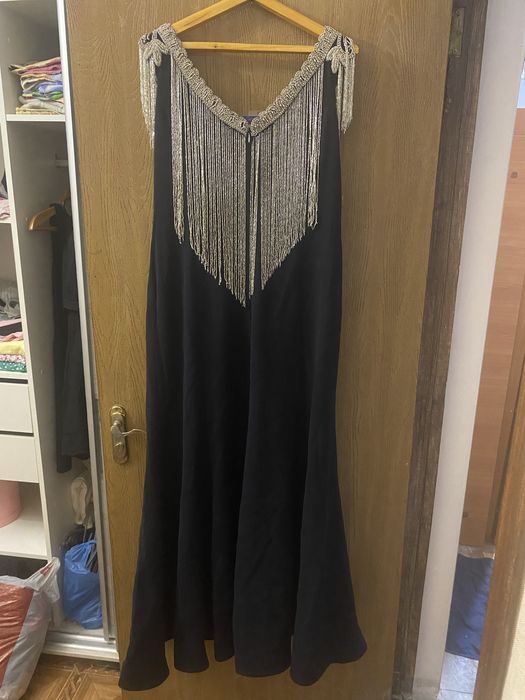 Вечернее платье со стразами