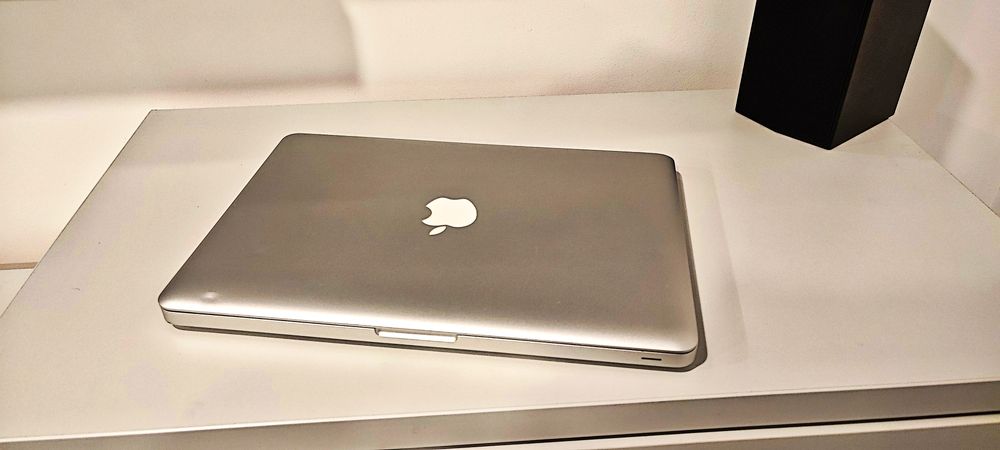 MacBook 13 MID 2012 i7 16gb Ram SSD 512