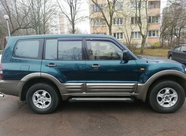 Разборка Mitsubishi Pajero Wagon 3 3.2D-ID салон кардан КПП Двигатель