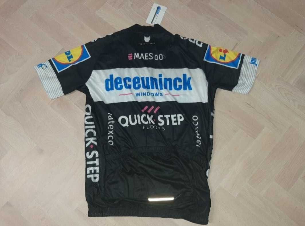 Strój koszulka + spodenki DECEUNINCK rozmiar XL