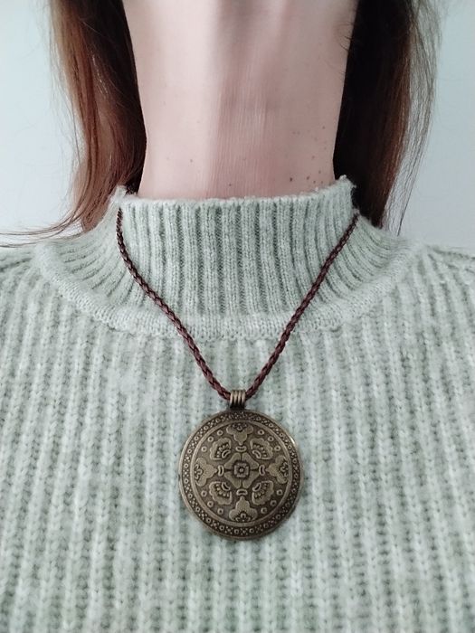 Colar pedra bronze