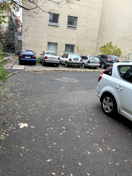 Продам приміщення під комерцію у центрі