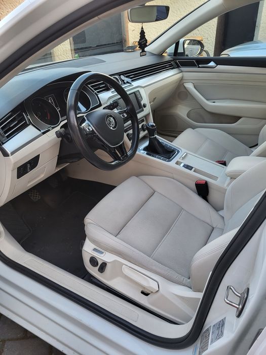 Passat b8 Sprzedam lub zamienie na kombi/ Bus /van