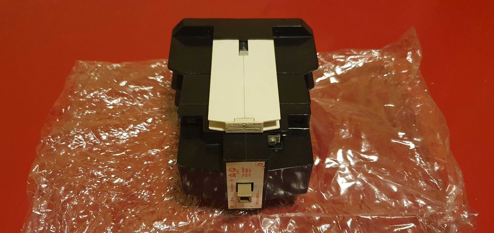 stycznik ID 4 100A 660V (jeszcze 7 szt., nieużywane, prod.: NRD)