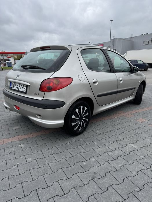 Peugeot 206 1.4 benzyna 75 KM 2004 r