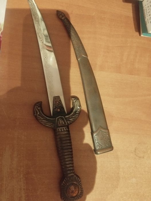 Sztylet do otwierania listów