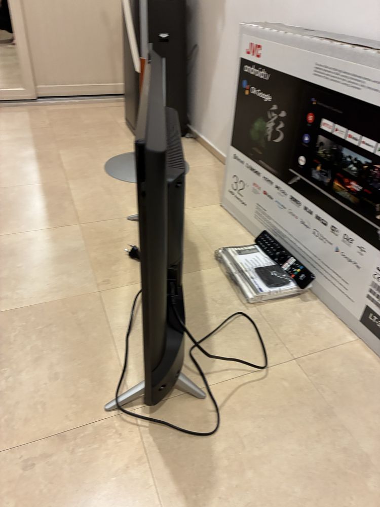 Telewizor JVC led LT-32VAF5000