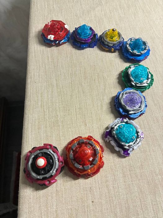 Продам бейблейди