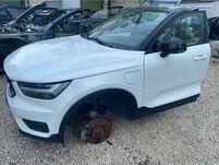 Разборка Volvo XC90 капот б/у автозапчастини