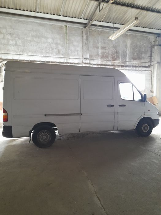 Vendo carrinha  mercedess 312d   em muito bom estado