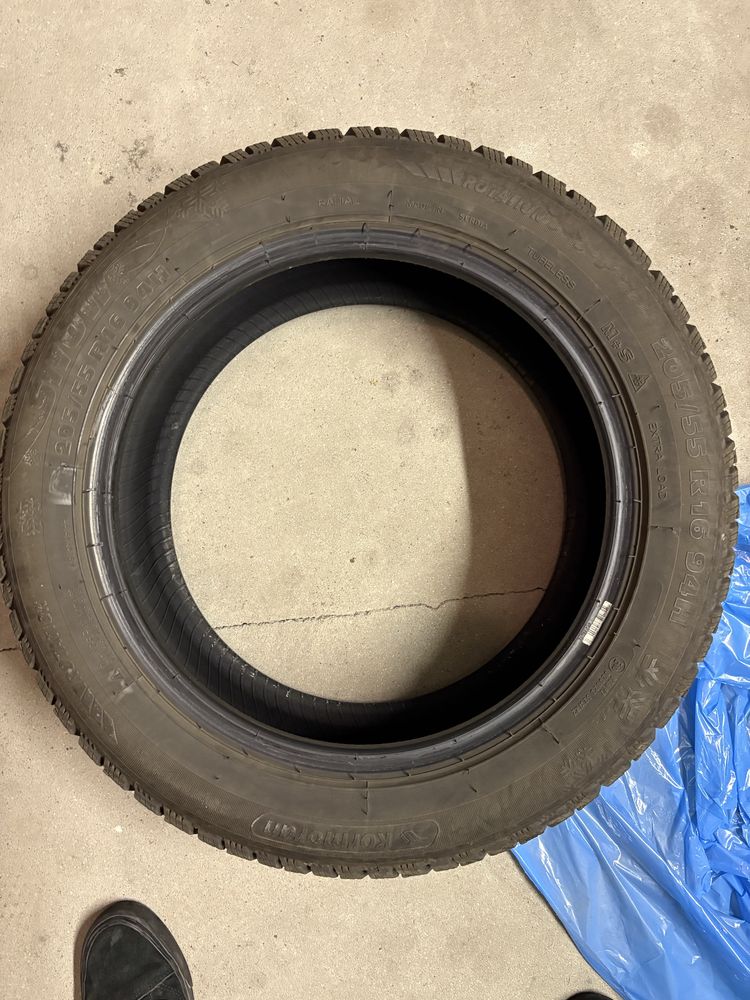 Komplet opon zimowych Kormoran Snow 205/55R16 94H