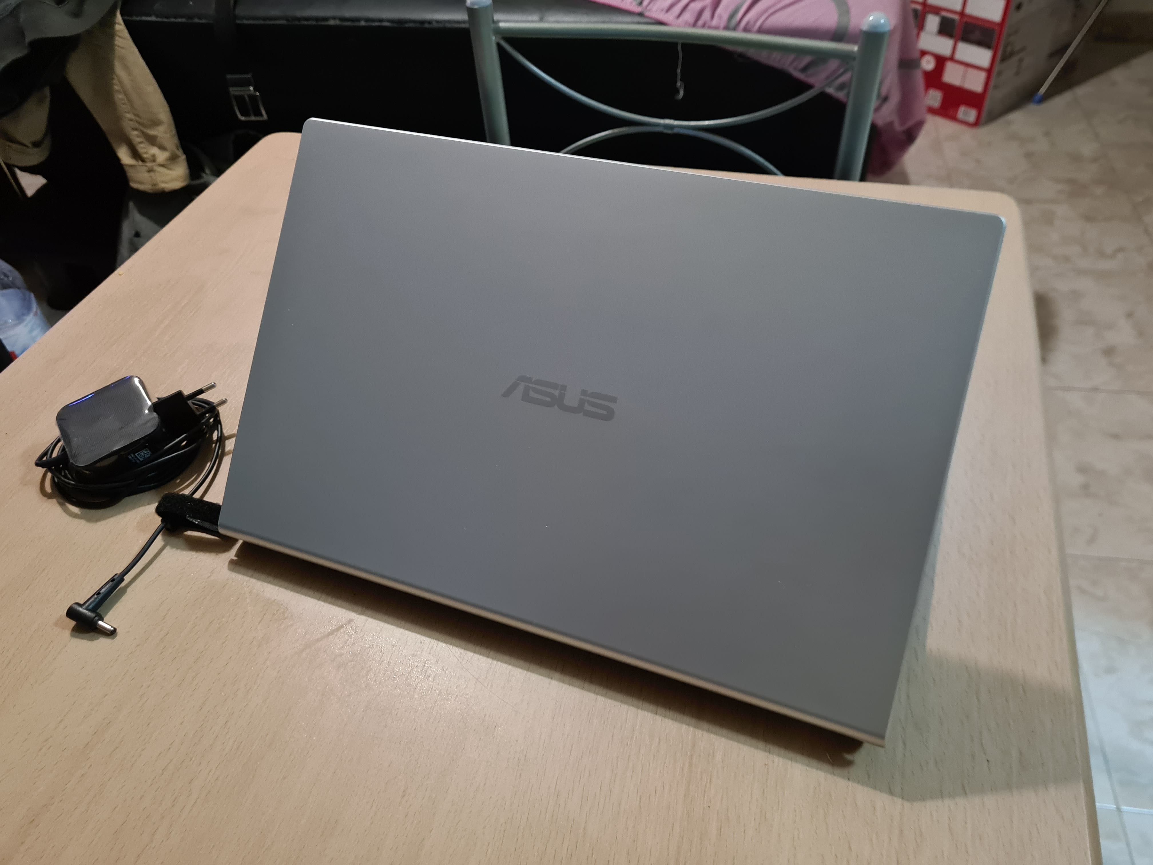 ASUS F515EA-71ALHDSB2 (Core i7 - 16GB RAM - 512GB SSD)