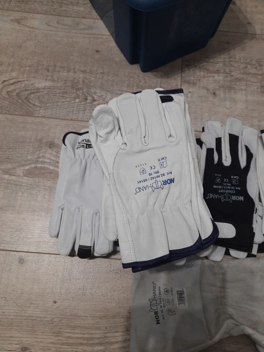 Rękawice spawalnicze,monterskie.