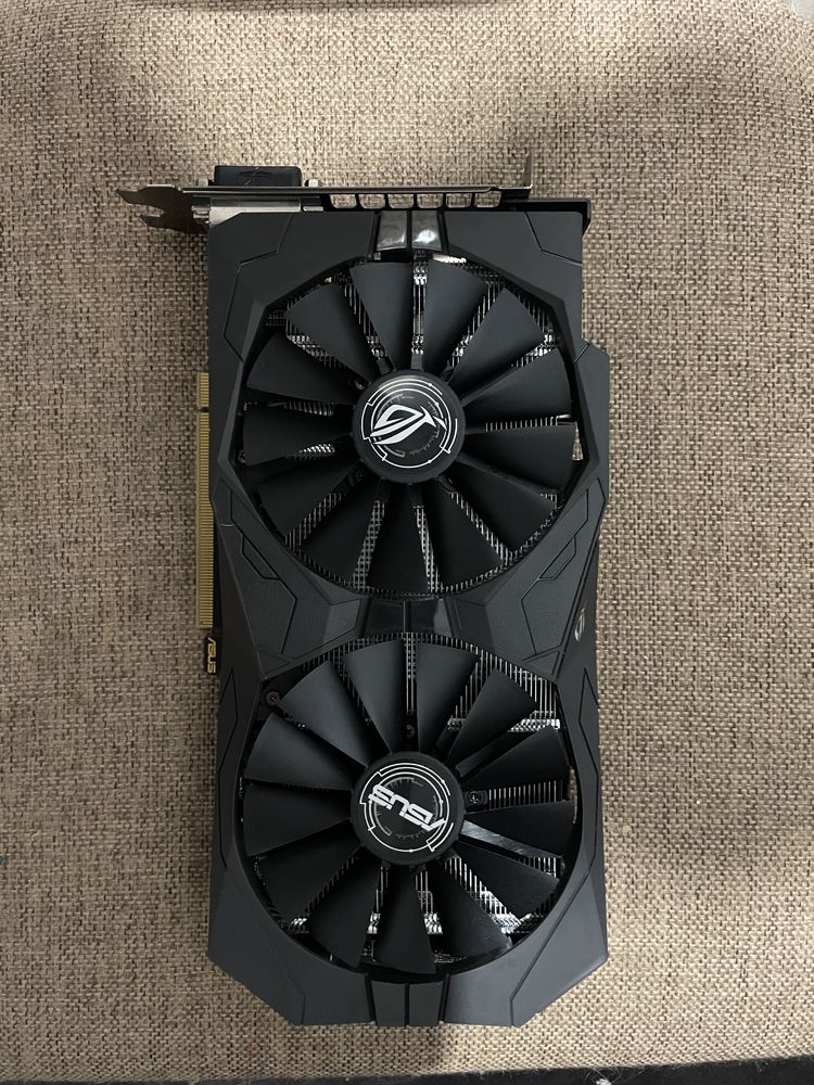 Продам відео карту asus radeon rx 570