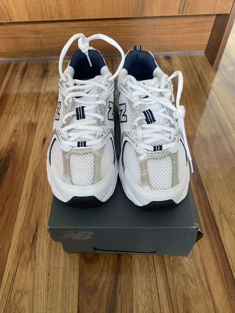 New Balance 530 White Silver Navy 37