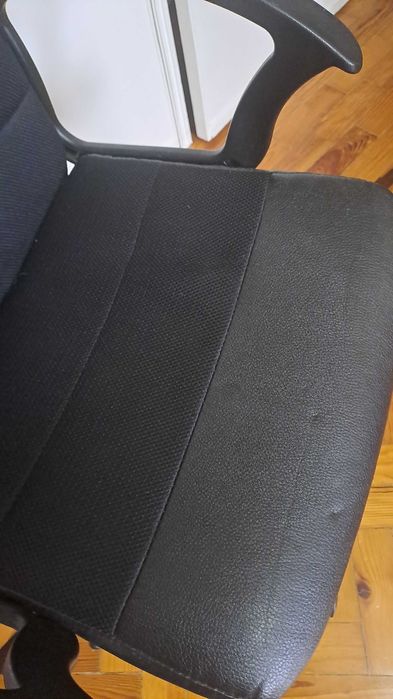 Cadeira ergonomica de escritório com rodas