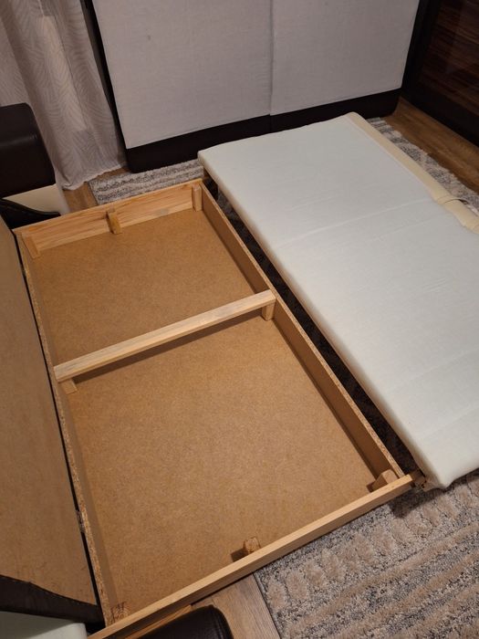 Sofa, kanapa eko skóra,funkcja spania.