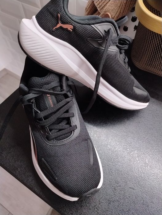 Buty dziewczęce Puma  rozm 37.5