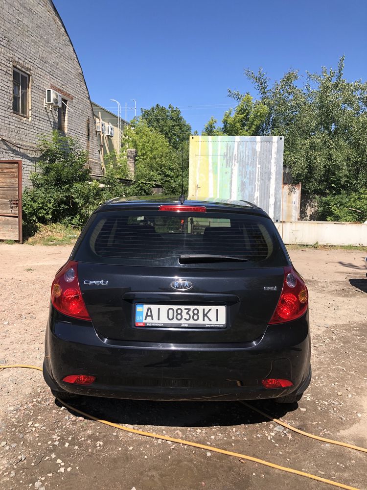 Продам KІА СЕЕD 1.6 CRDI