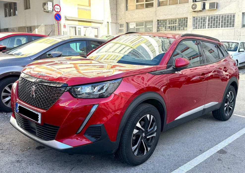 Peugeot 2008 PureTech 130 EAT8 Allure Pack