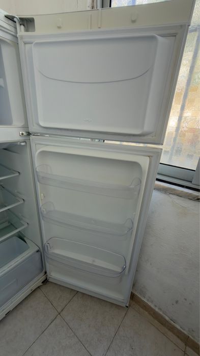 Geladeira Indesit