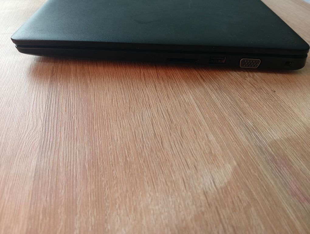 Laptop Dell Latitude 3400 Win 11 Pro