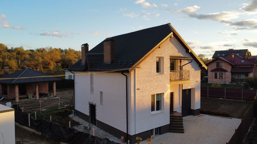 Продаж сучасного будинку в місті Стрий