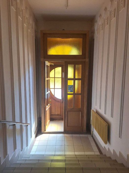 Інститутська, б.13/4, 44 кв м.Світло ЗАВЖДИ! Царський будинок 15000грн