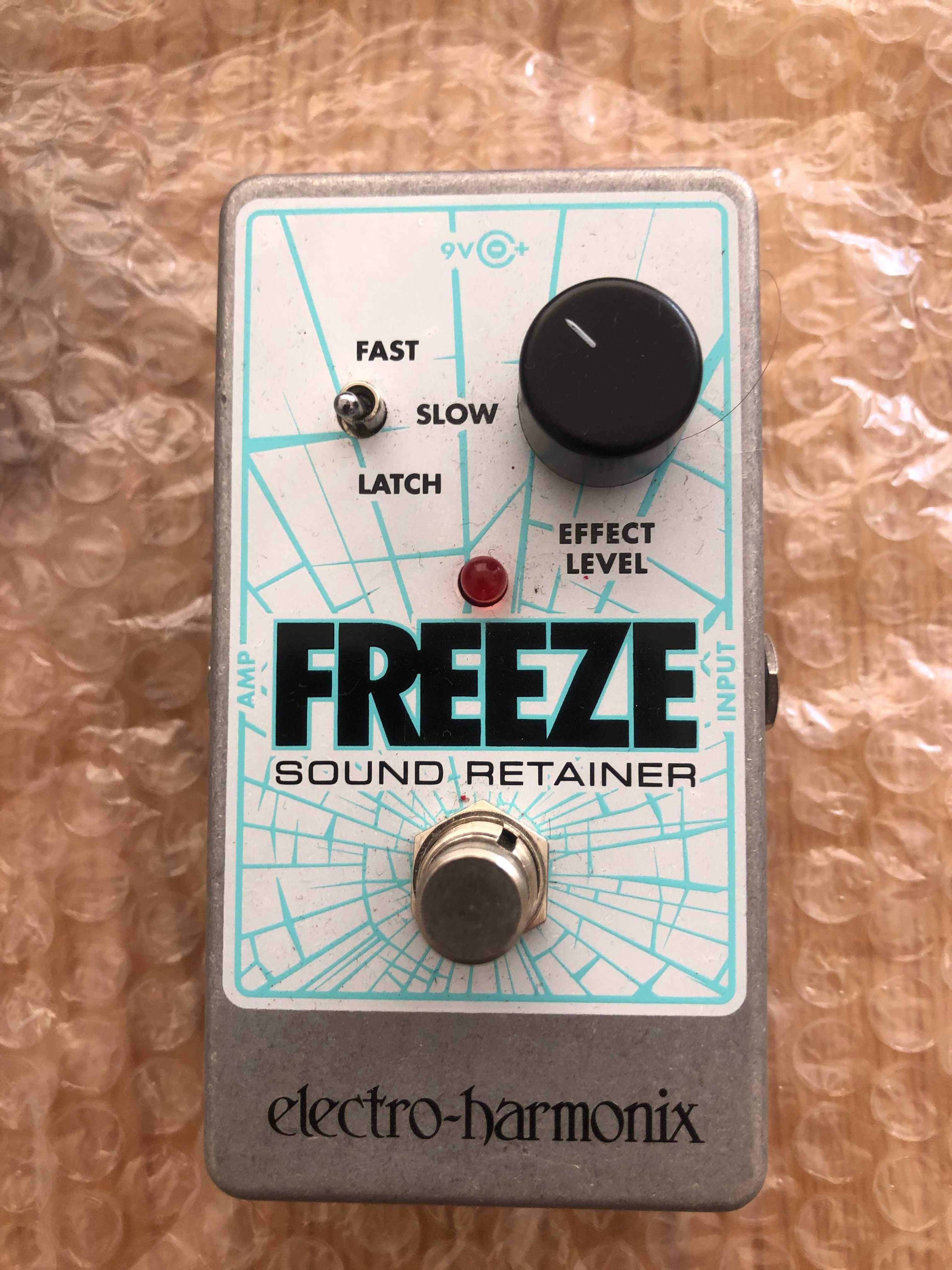 Electro Harmonix Freeze c/ alimentador