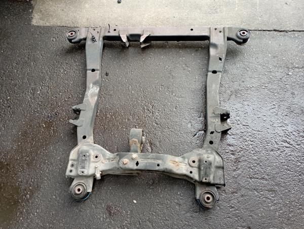 Charriot frente OPEL Astra J