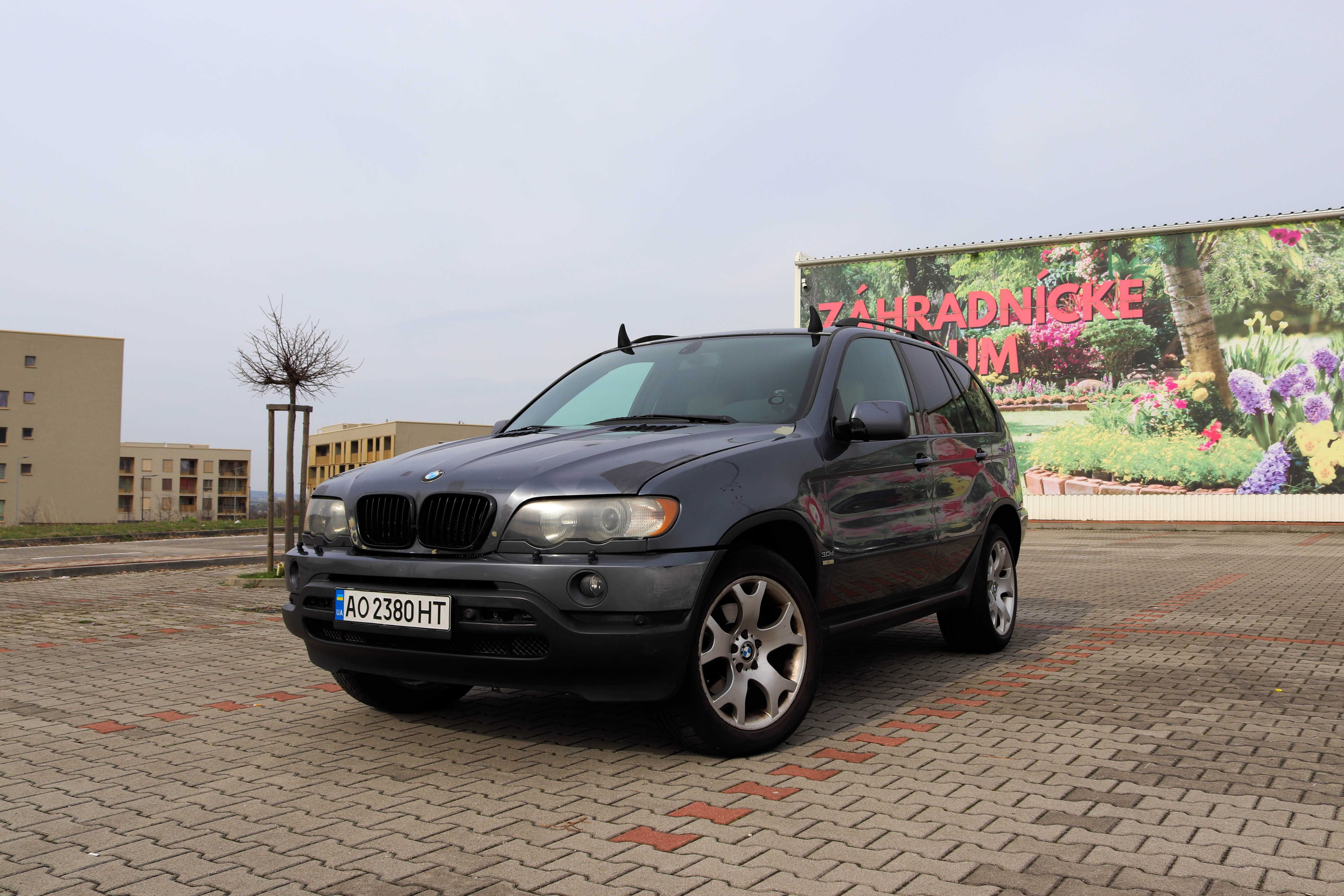 Продам BMW X5 E53 2003