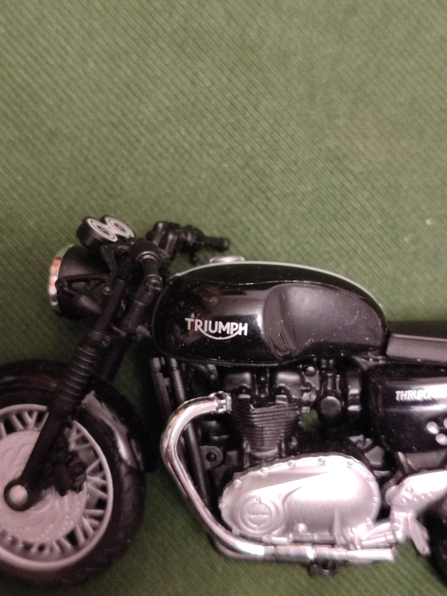 Triumph Motorek model