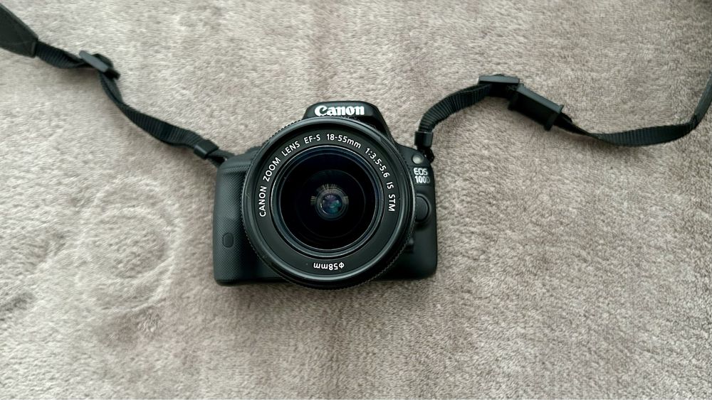 Фотоапарат Canon 100D EF-S 18-55mm STM kit.