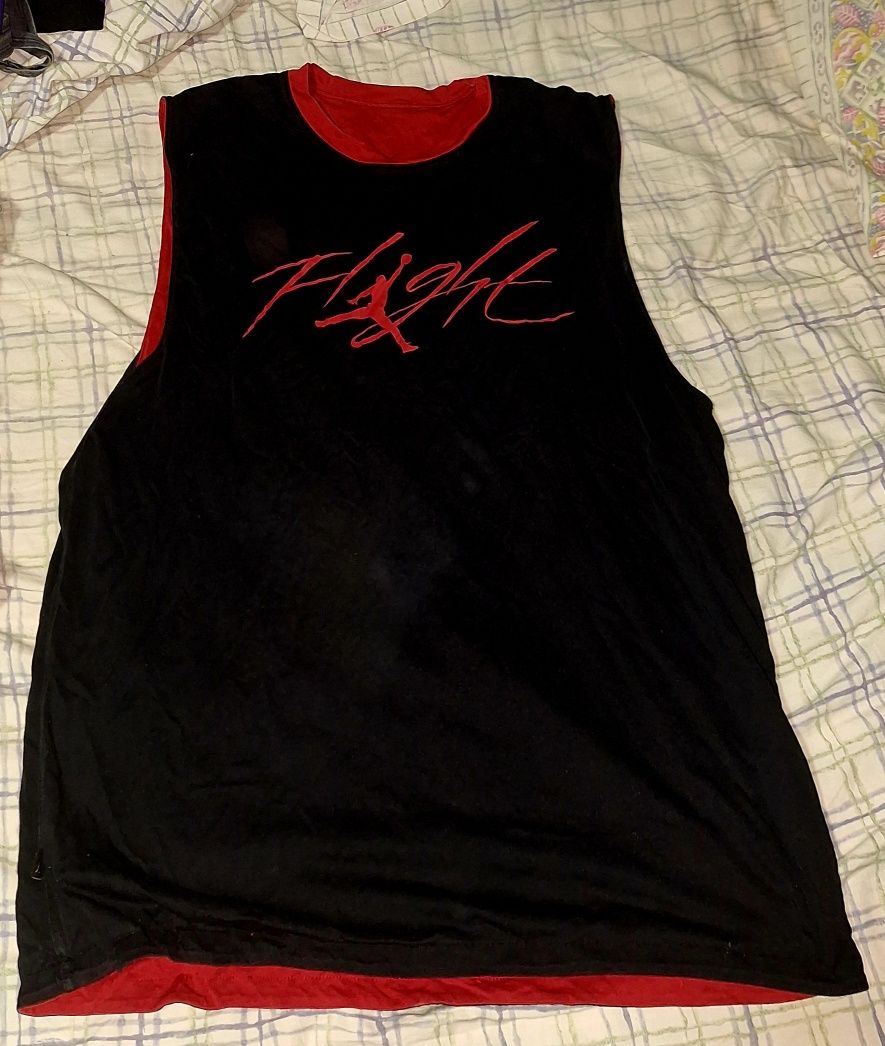 Vendo Camisolas tamanho XS , M ,L