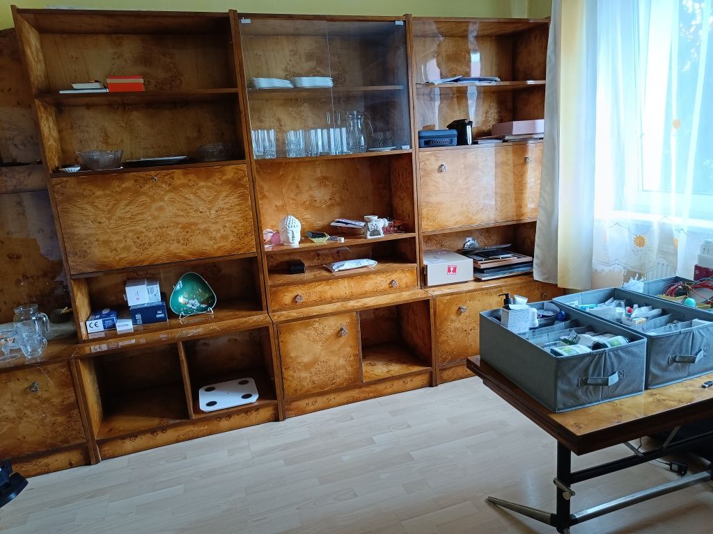 Darmowe meble Swarzędz PRL lakierowane – do odbioru!